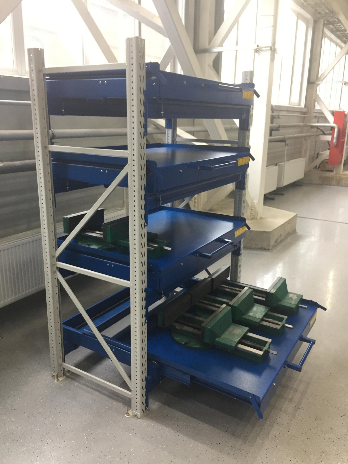 ER-00023397 Стеллаж с выкатными платформами S-HEAVY 1000/900 (3 яруса хранения)